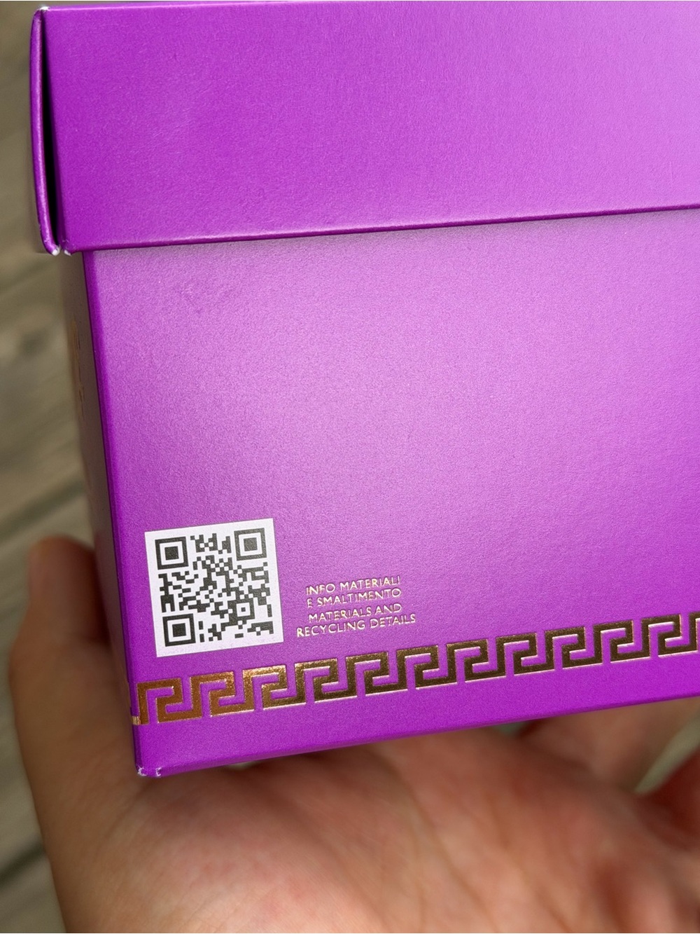 Versace Dylan Purple gift box - Picture 9 of 9